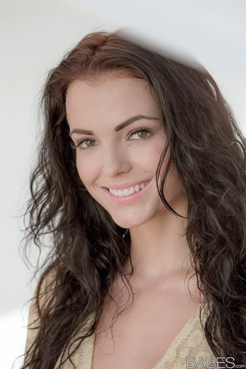 Sapphira Is Absolutely Gorgeous