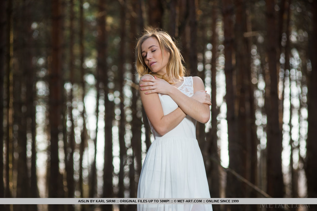 Aislin Gets Naked In The Woods
