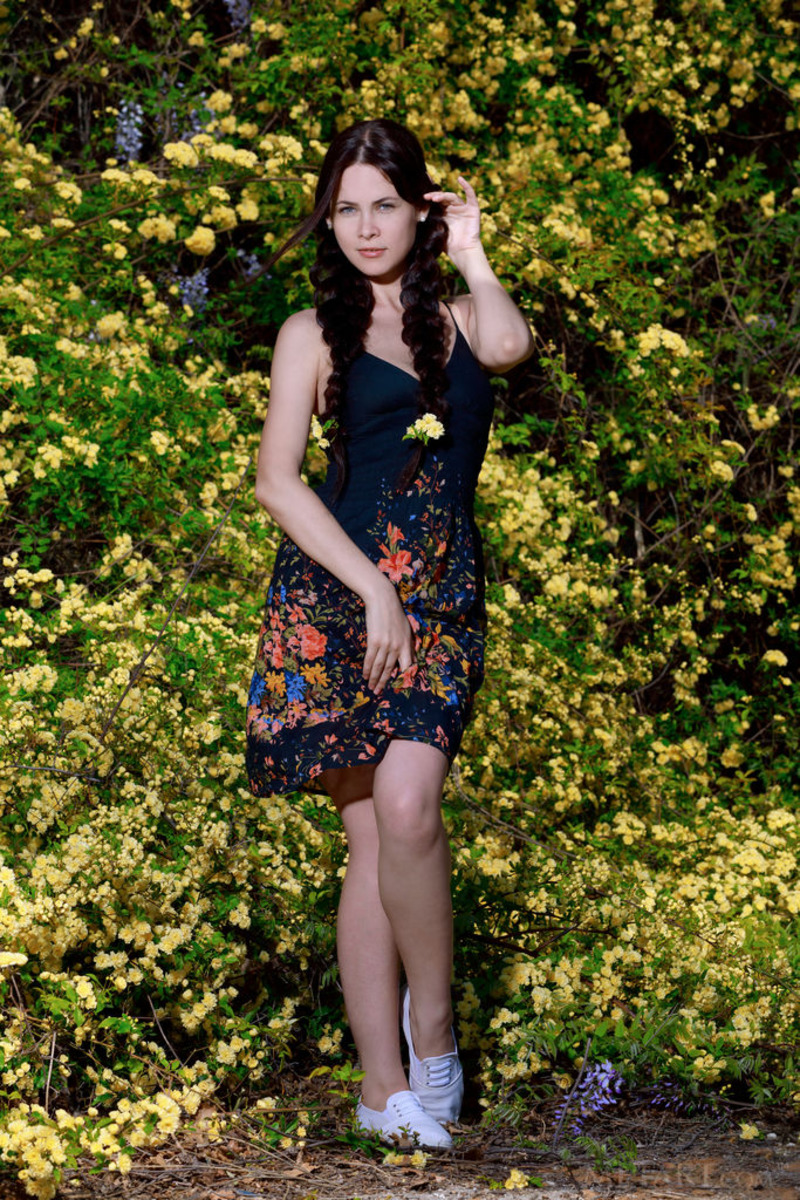 Martina Mink: Busty Brunette In The Wild