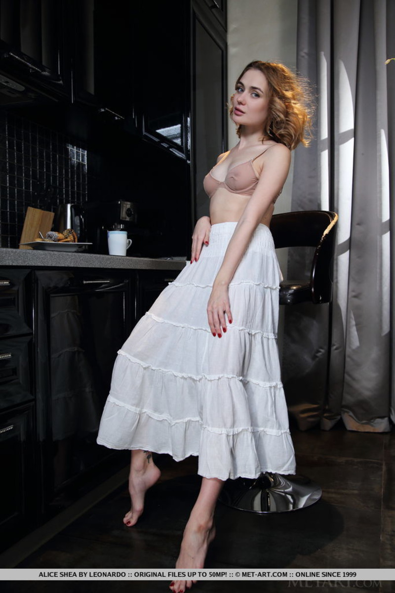 Alice Shea Takes Off Her Bra