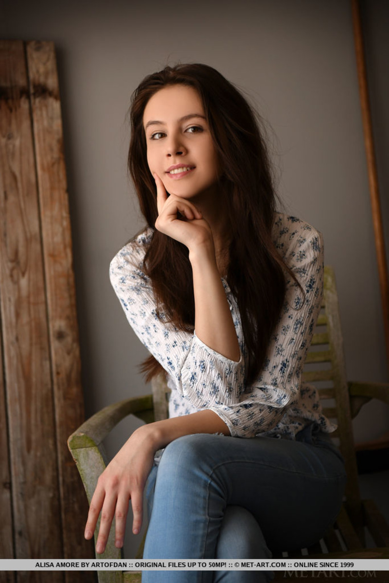Sweet Brunette Teen Alisa Amore Removes Blue Jeans On Way To Modeling Naked