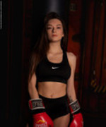 Vanda Mey The Boxing Beauty